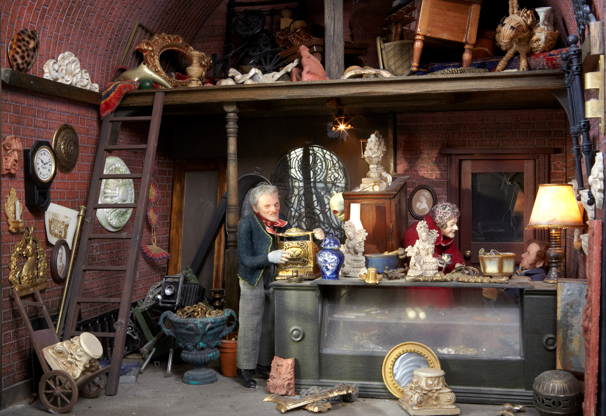 0023 Steptoe's junk shop